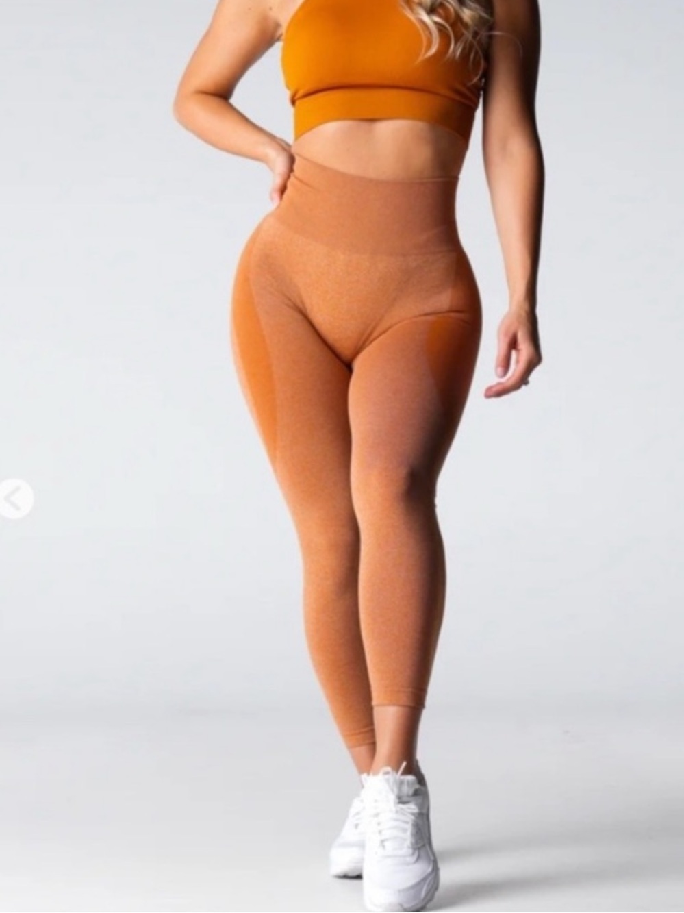 NVGTN Terracotta Contour Seamless Leggings Size Medium